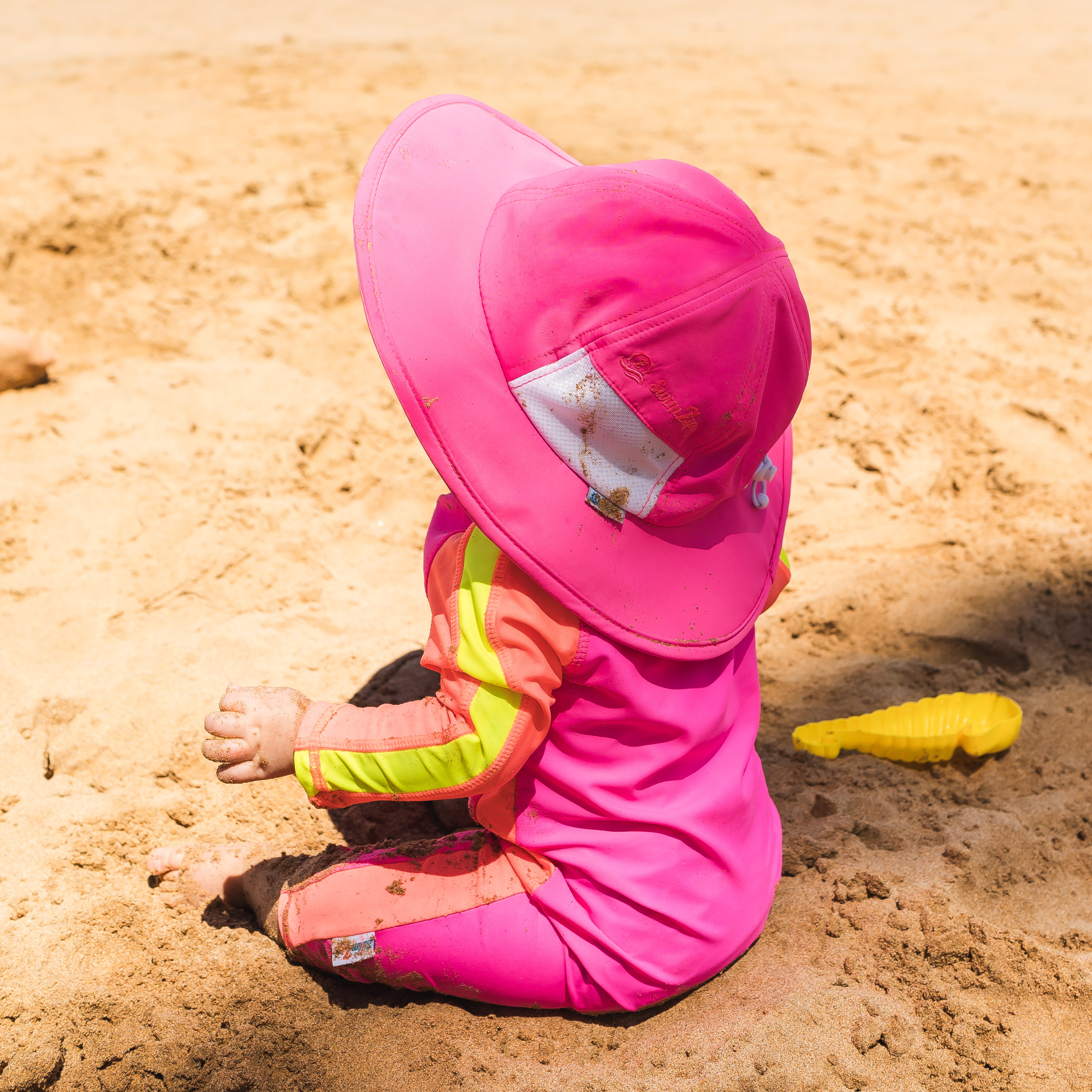 Kids Wide Brim Sun Hat "Fun Sun Day Play Hat" - Neon Shocking Pink-SwimZip UPF 50+ Sun Protective Swimwear & UV Zipper Rash Guards-pos2